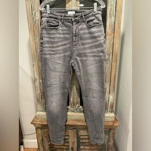 Loft, curvy, high-rise, sculpt jagging in light gray wash